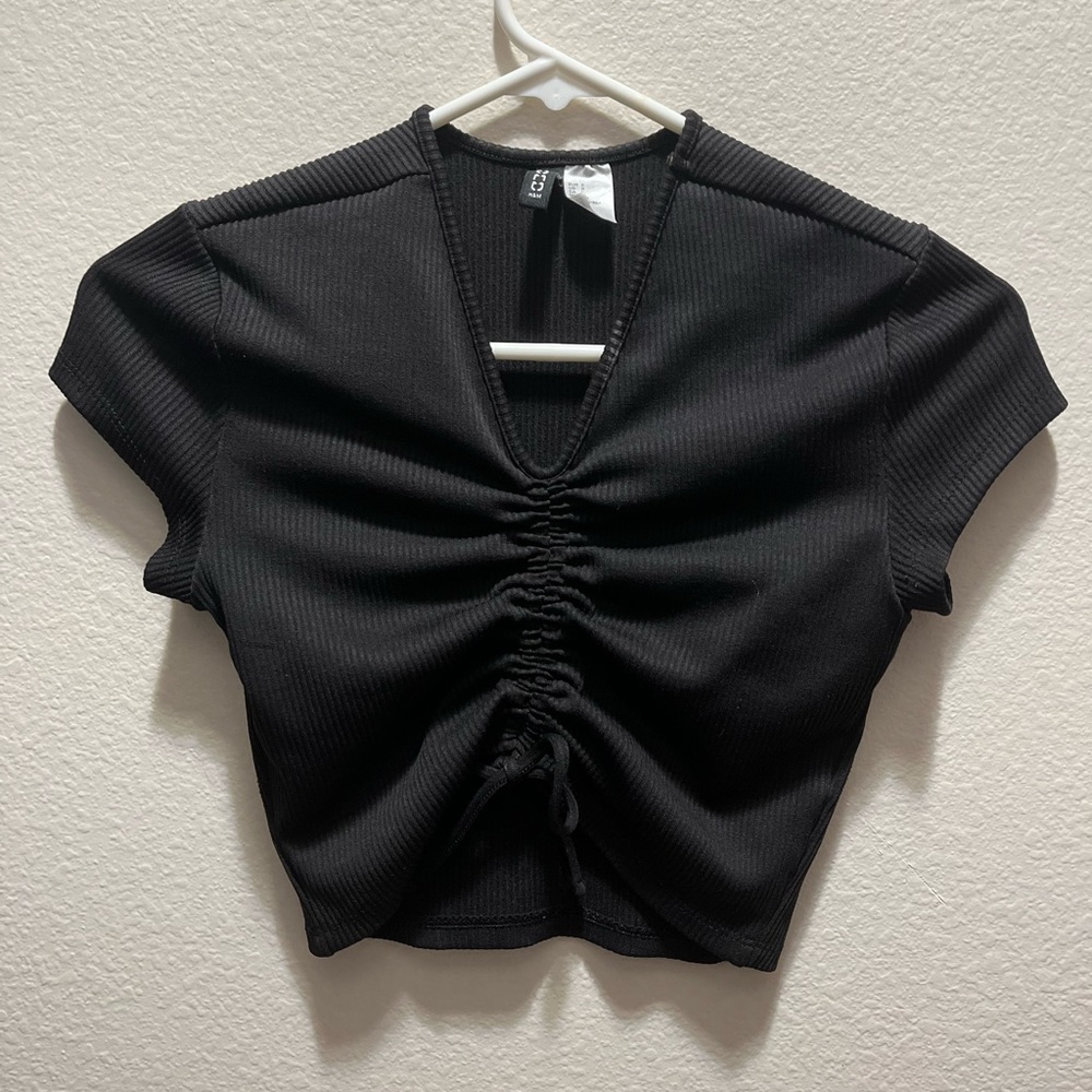 H&M XS black V-neck crop top with adjustable tie